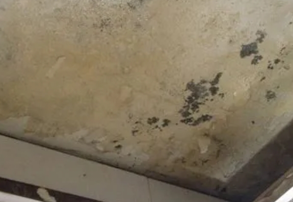 白河阳台漏水维修公司分享下白河卫生间渗水维修需要注意哪些问题。
